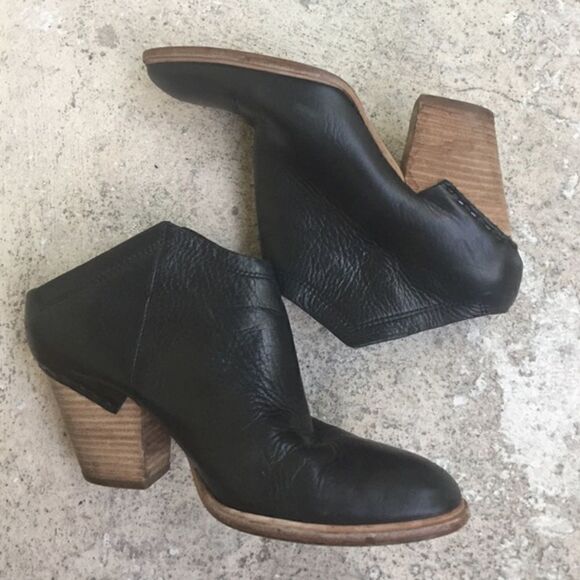 Booties?   - Picture 1 of 4